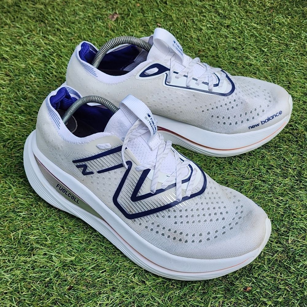 NEW BALANCE FUELCELL - Mens Shoes - SIZE 11.5D